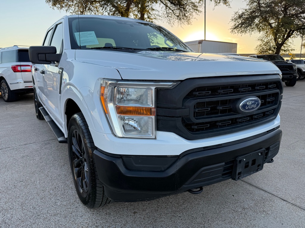 2022 Ford F-150 XL's photo