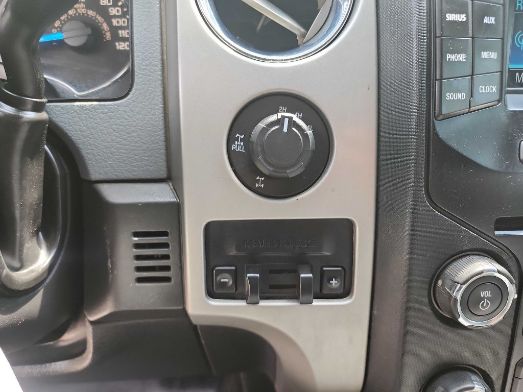2014 Ford F-150 XLT photo 24