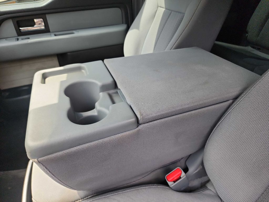 2014 Ford F-150 XLT photo 28