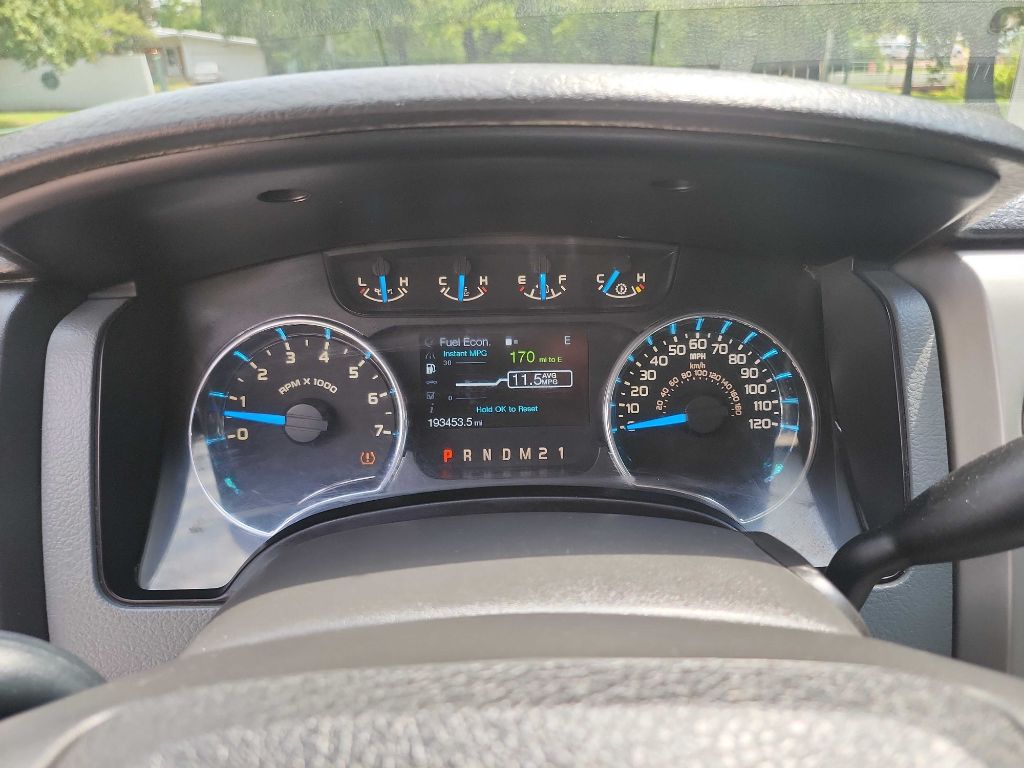 2014 Ford F-150 XLT photo 19