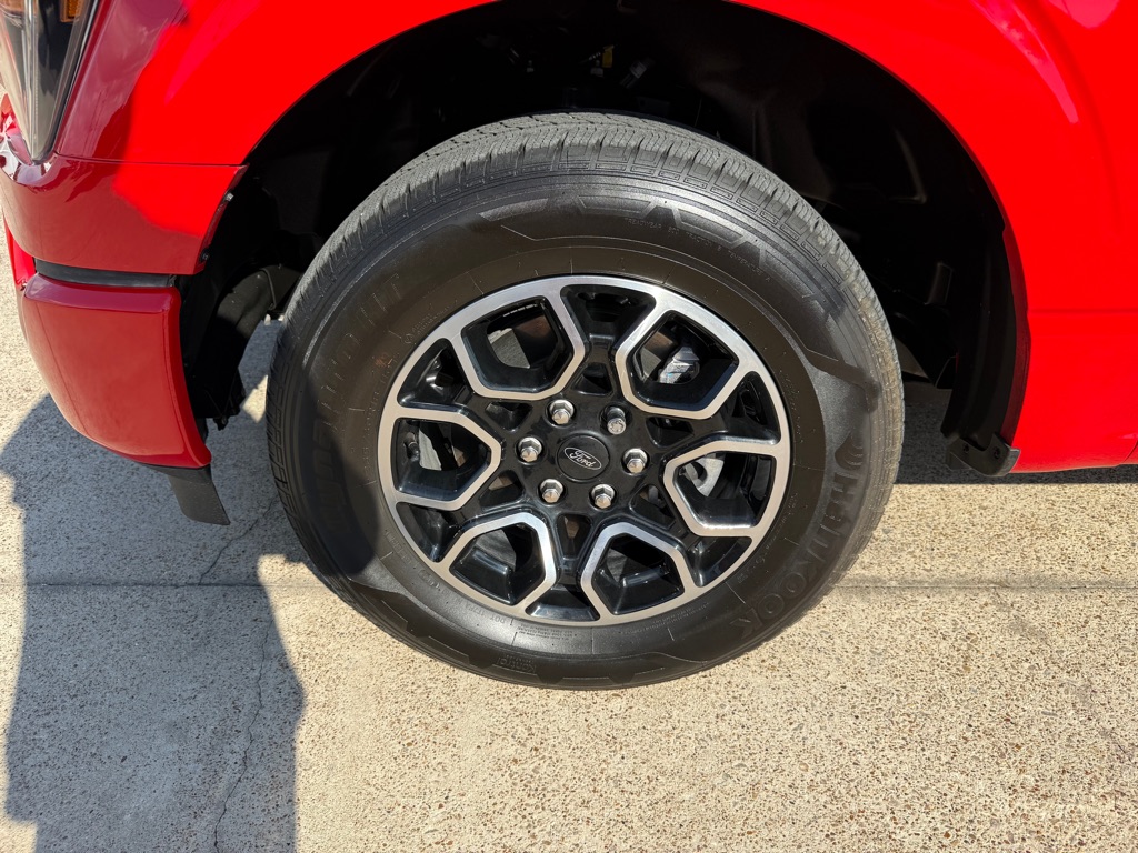 2023 Ford F-150 STX photo 12