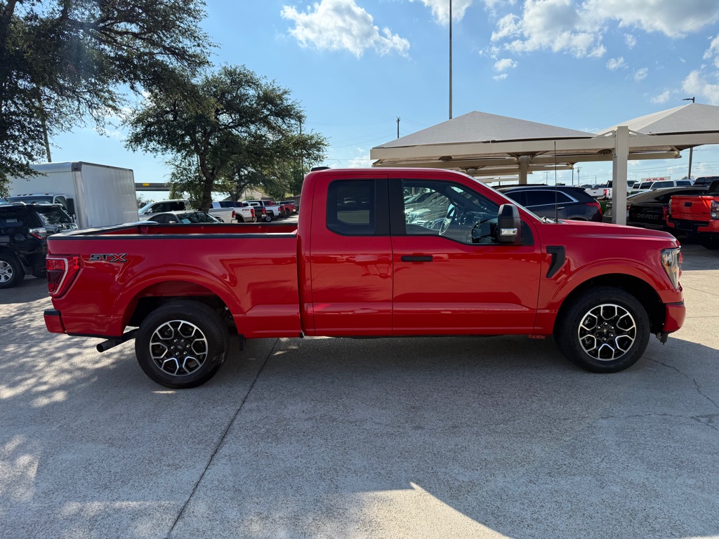2023 Ford F-150 STX photo 5