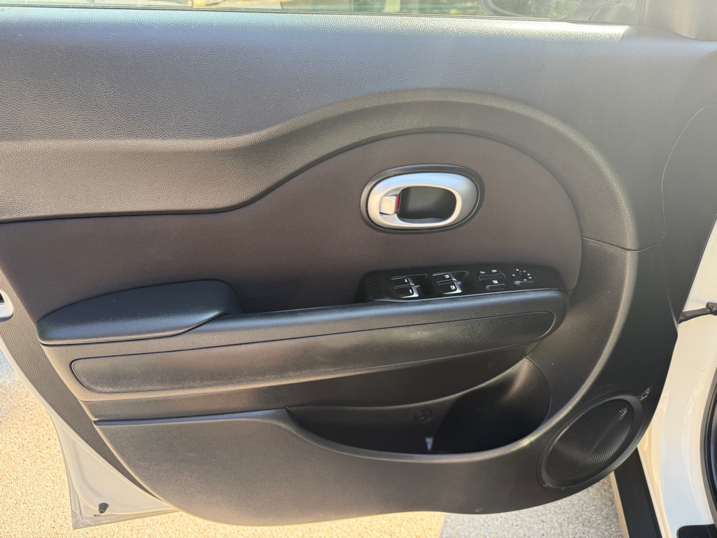 2018 Kia Soul Plus photo 17