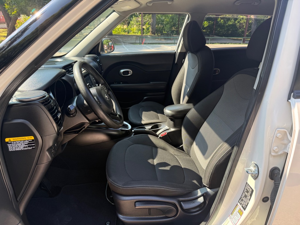 2018 Kia Soul Plus photo 19