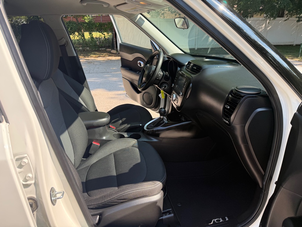 2018 Kia Soul Plus photo 34