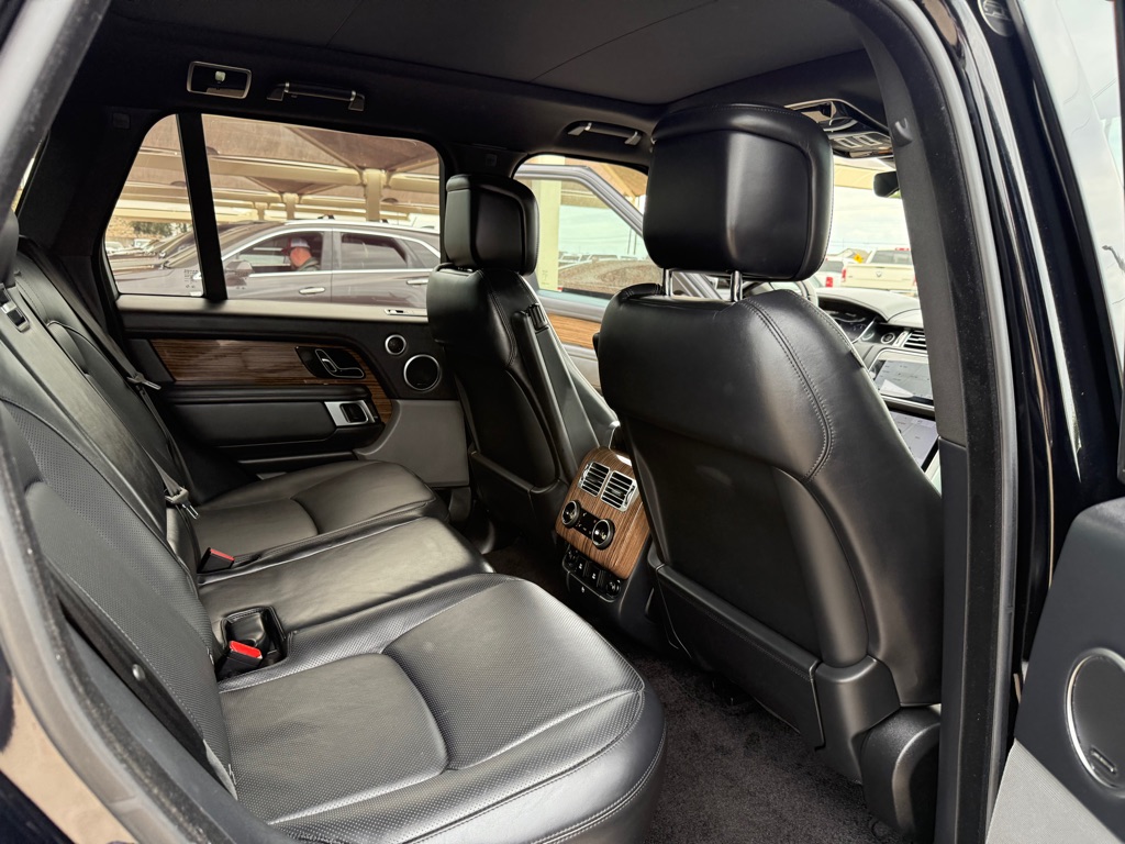 2016 Land Rover LR4 HSE photo 52