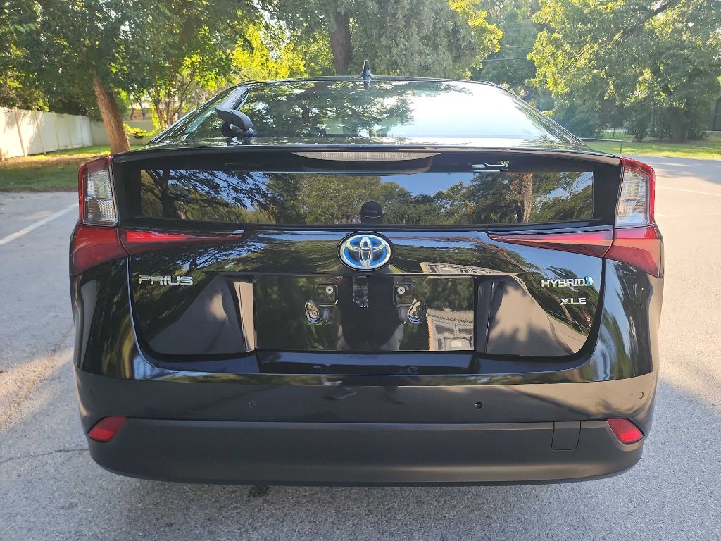 2019 Toyota Prius XLE photo 6