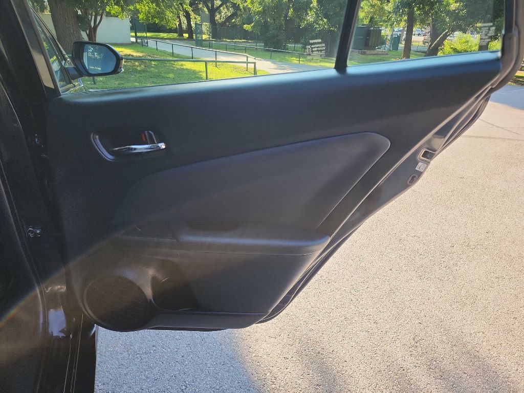 2019 Toyota Prius XLE photo 20