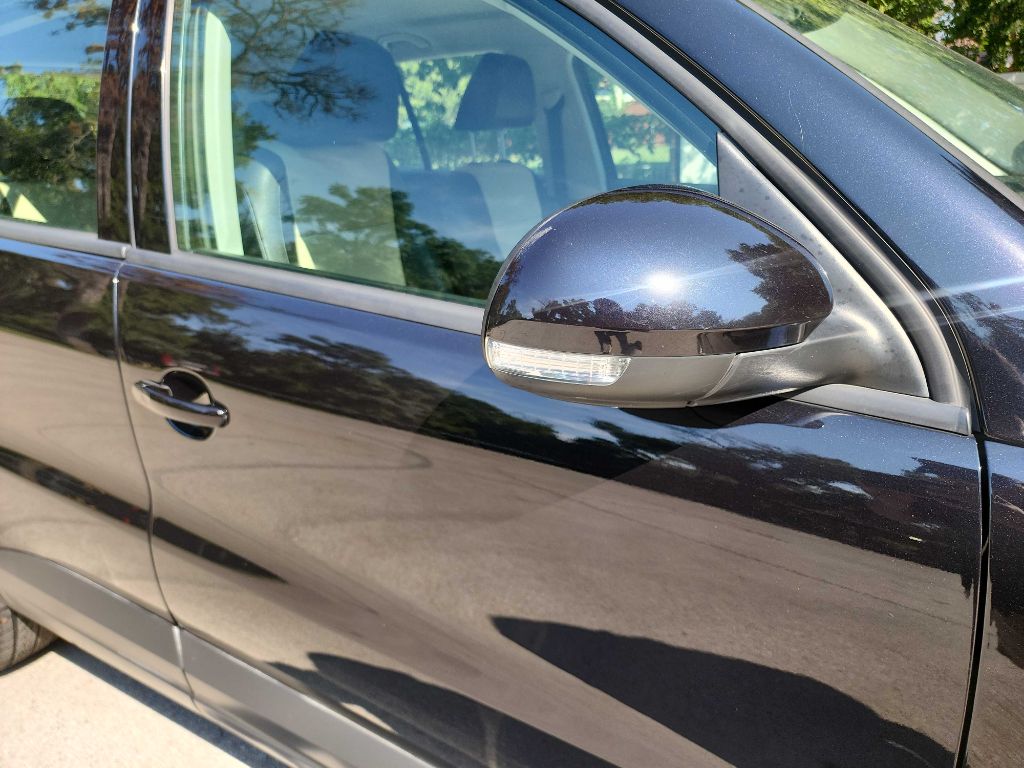 2016 Volkswagen Tiguan S photo 10