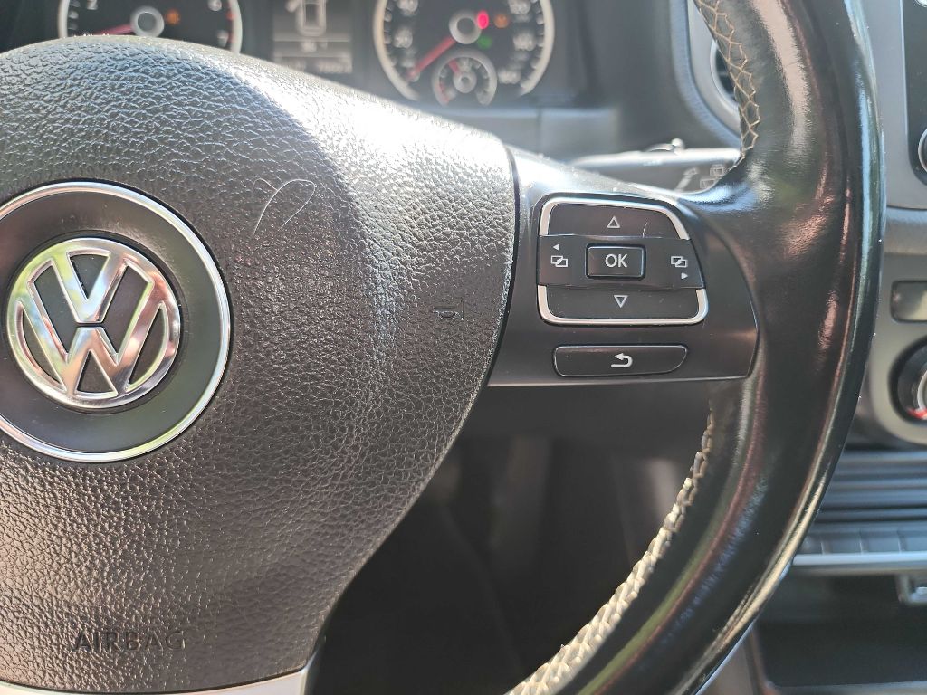 2016 Volkswagen Tiguan S photo 16
