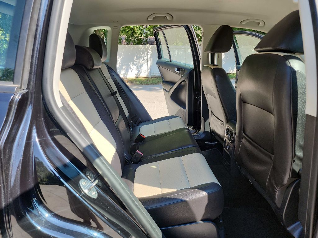 2016 Volkswagen Tiguan S photo 30