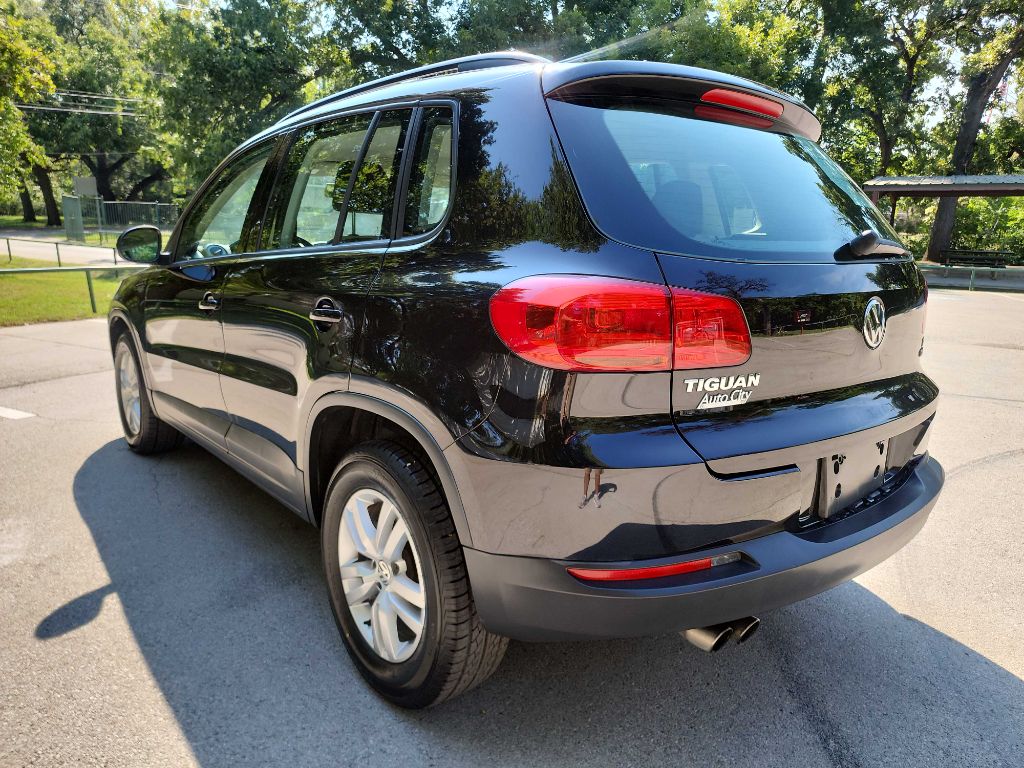 2016 Volkswagen Tiguan S photo 5