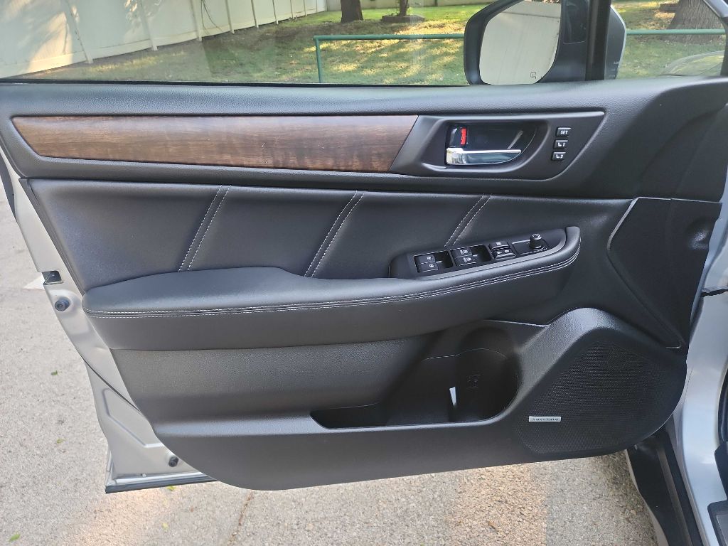 2019 Subaru Outback 2.5i Limited photo 14