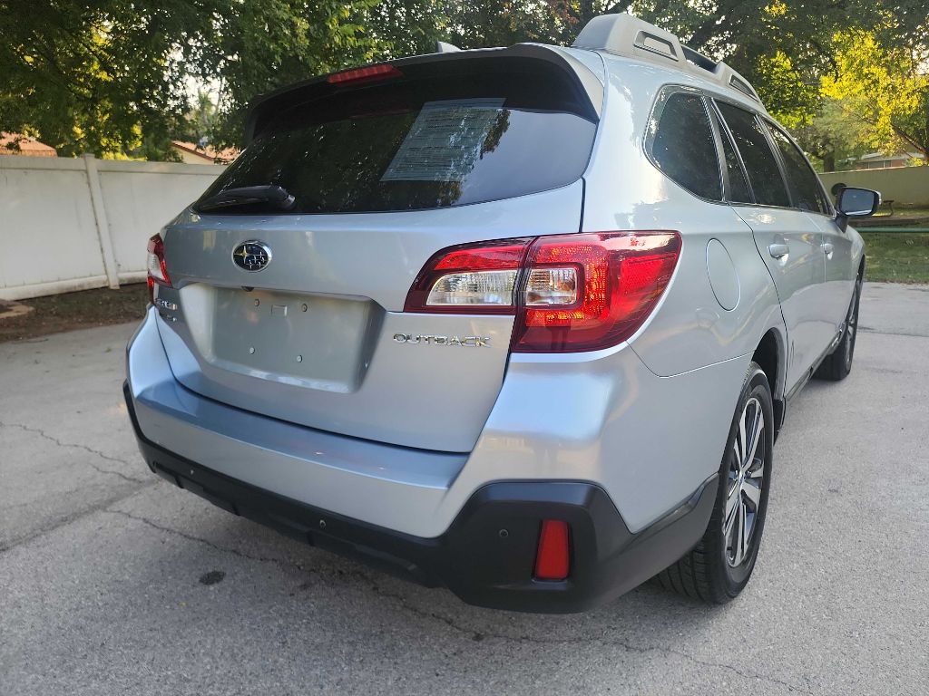 2019 Subaru Outback 2.5i Limited photo 9