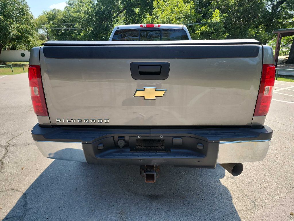 2009 Chevrolet Silverado 2500HD photo 4