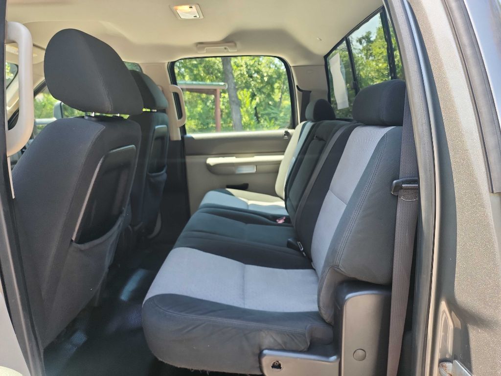 2009 Chevrolet Silverado 2500HD photo 23