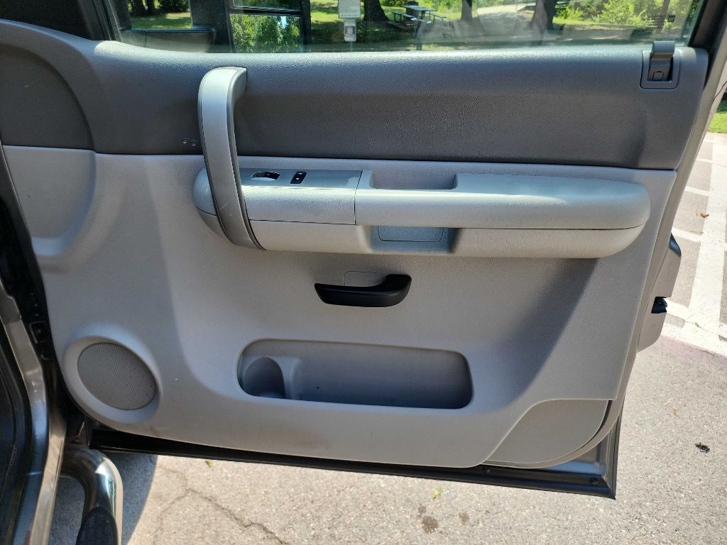 2009 Chevrolet Silverado 2500HD photo 27