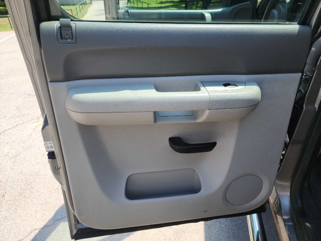 2009 Chevrolet Silverado 2500HD photo 25