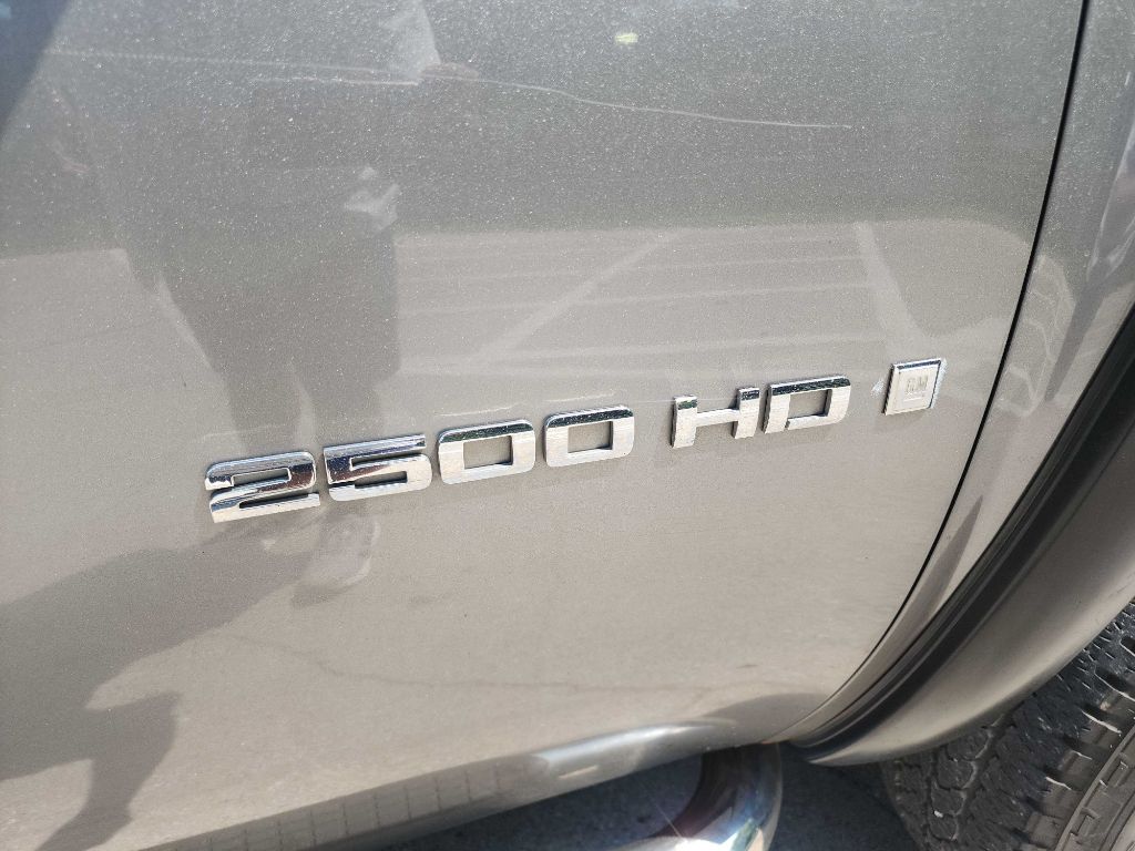 2009 Chevrolet Silverado 2500HD photo 13