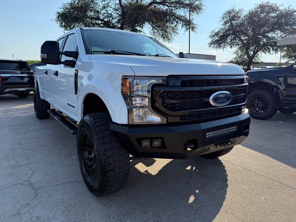 2022 Ford F-350 Super Duty XL's photo