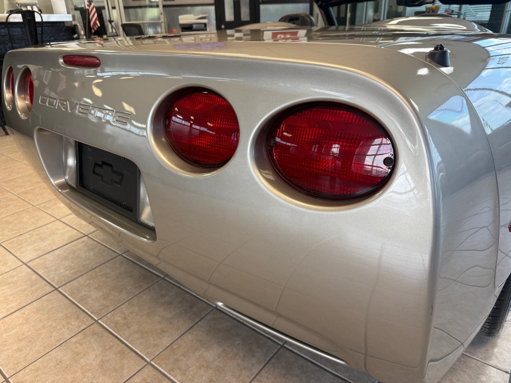 1998 Chevrolet Corvette photo 13