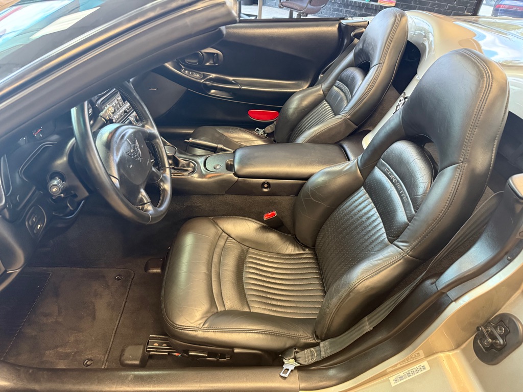 1998 Chevrolet Corvette photo 21