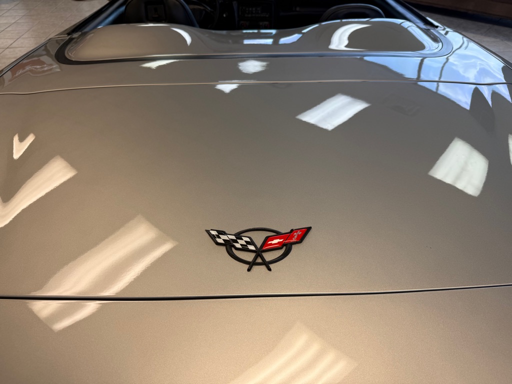 1998 Chevrolet Corvette photo 12