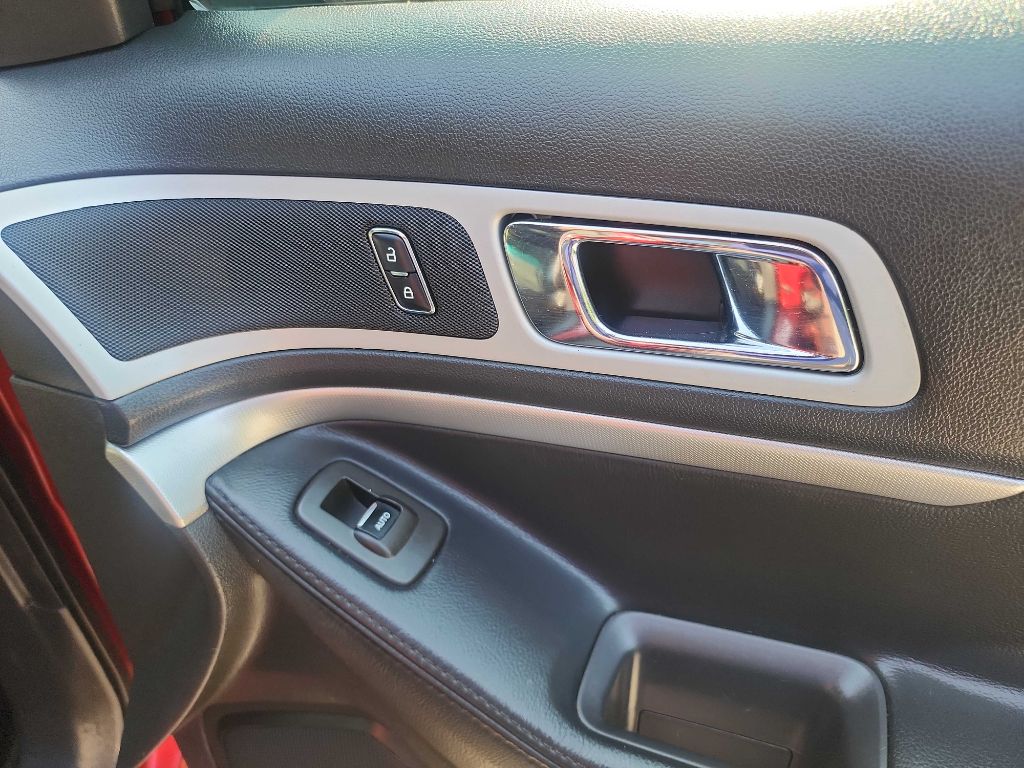 2014 Ford Explorer XLT photo 33