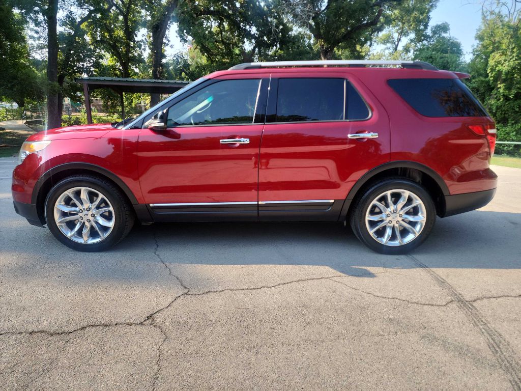 2014 Ford Explorer XLT photo 4