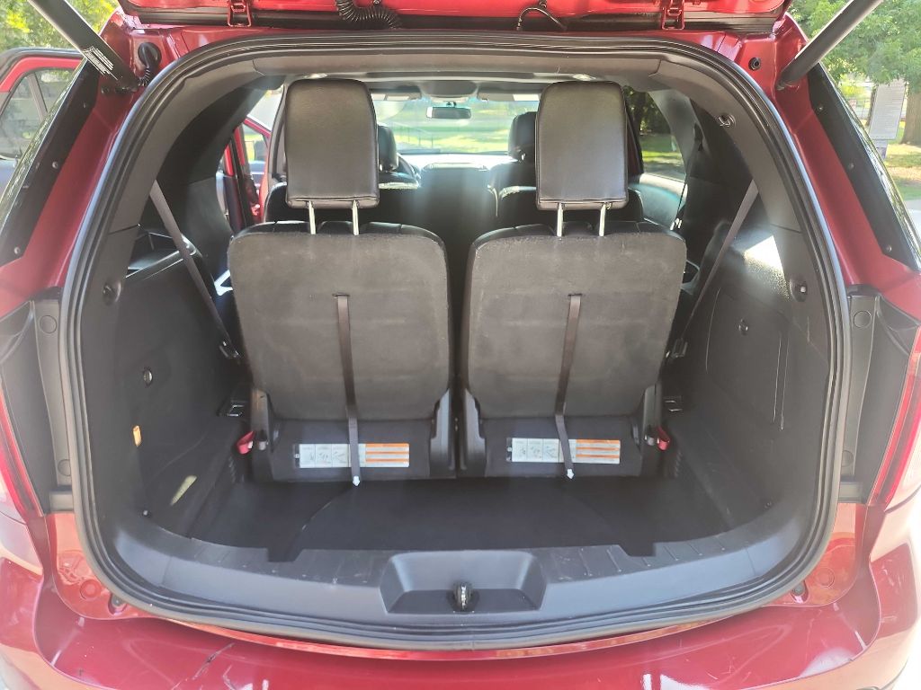 2014 Ford Explorer XLT photo 29