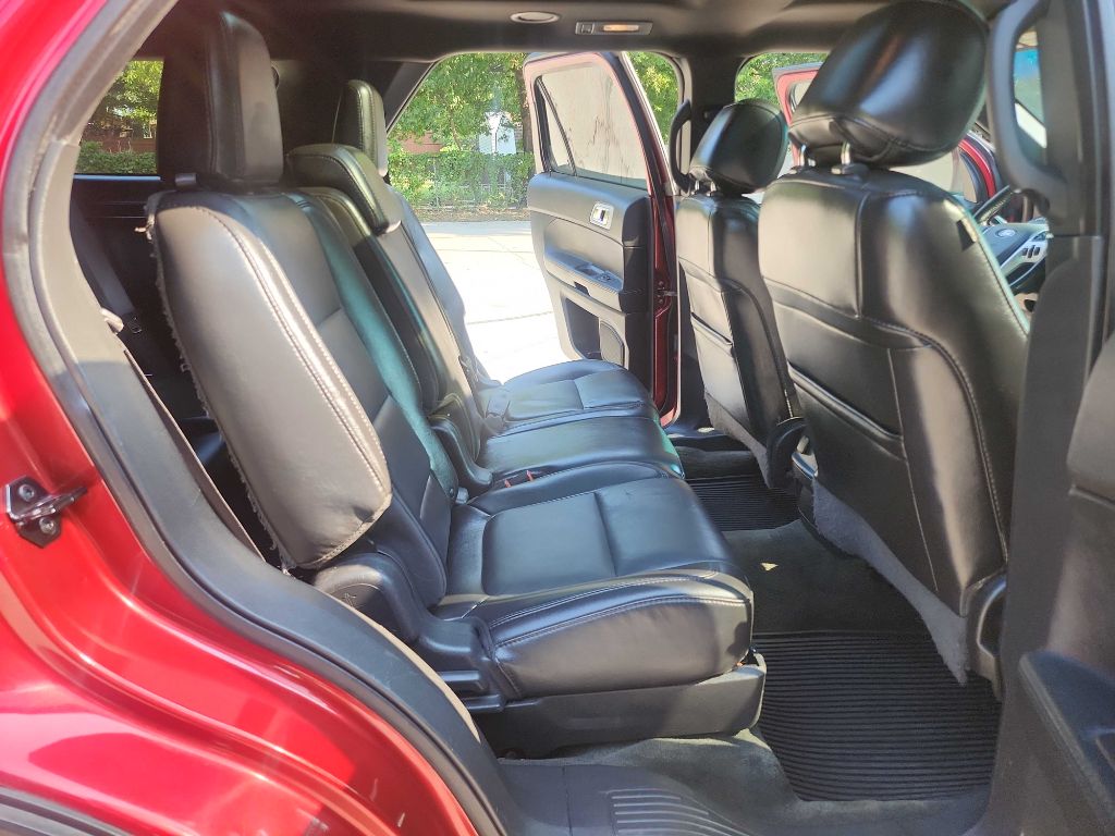 2014 Ford Explorer XLT photo 31
