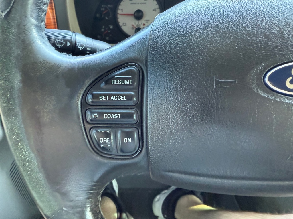 2007 Ford F-250 photo 27