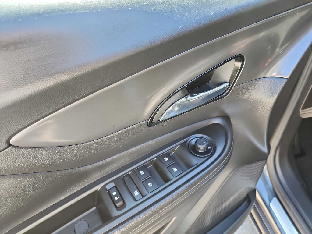 2017 Buick Encore Preferred photo 12