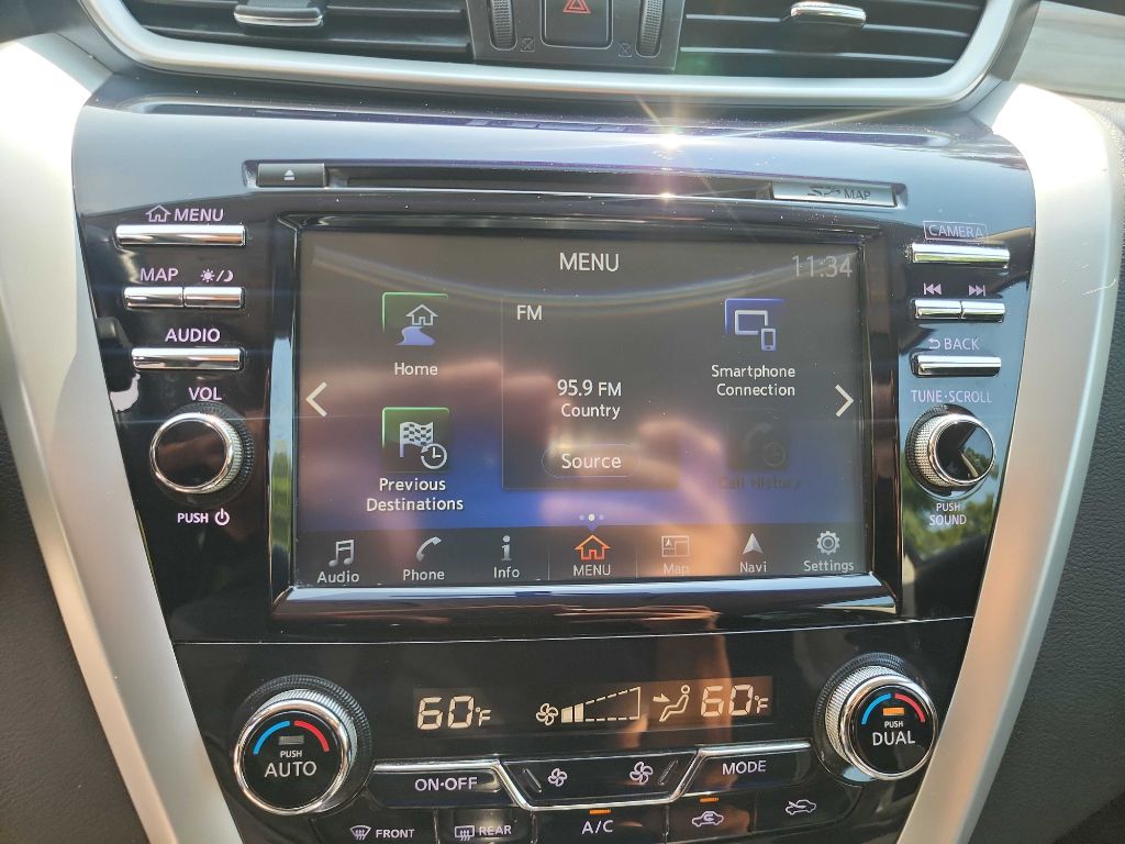 2018 Nissan Murano S photo 20