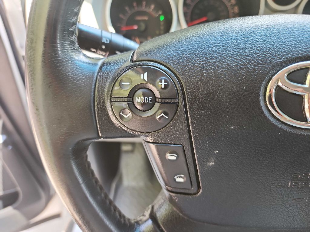 2008 Toyota Tundra SR5 CrewMax photo 22