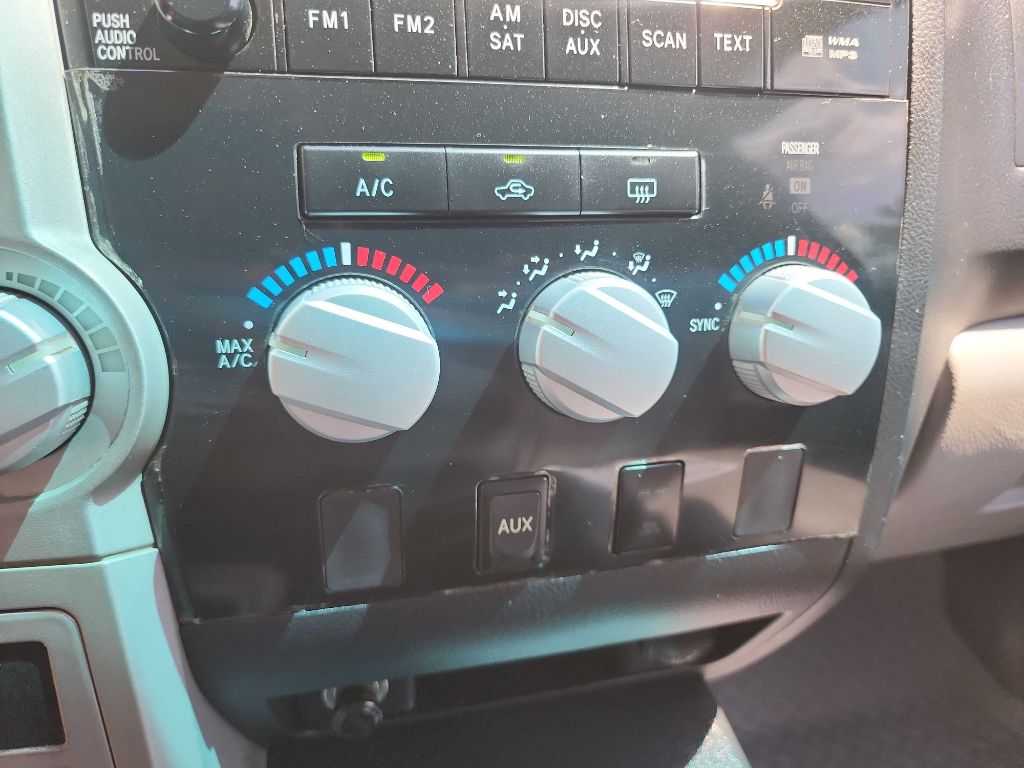 2008 Toyota Tundra SR5 CrewMax photo 26