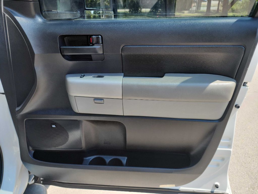 2008 Toyota Tundra SR5 CrewMax photo 35