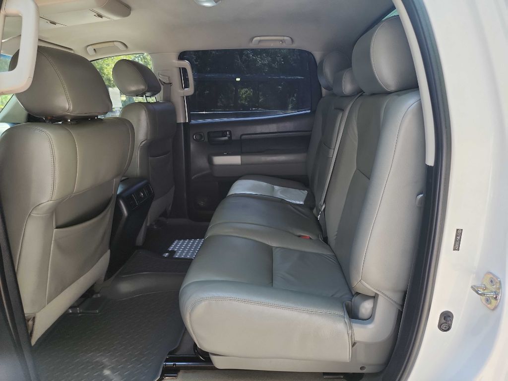 2008 Toyota Tundra SR5 CrewMax photo 31