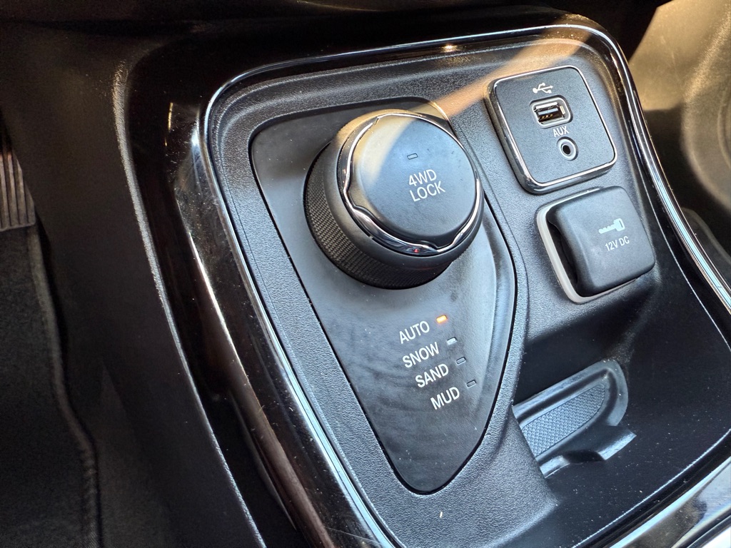 2018 Jeep Compass Limited photo 28