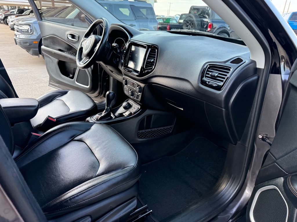 2018 Jeep Compass Limited photo 16