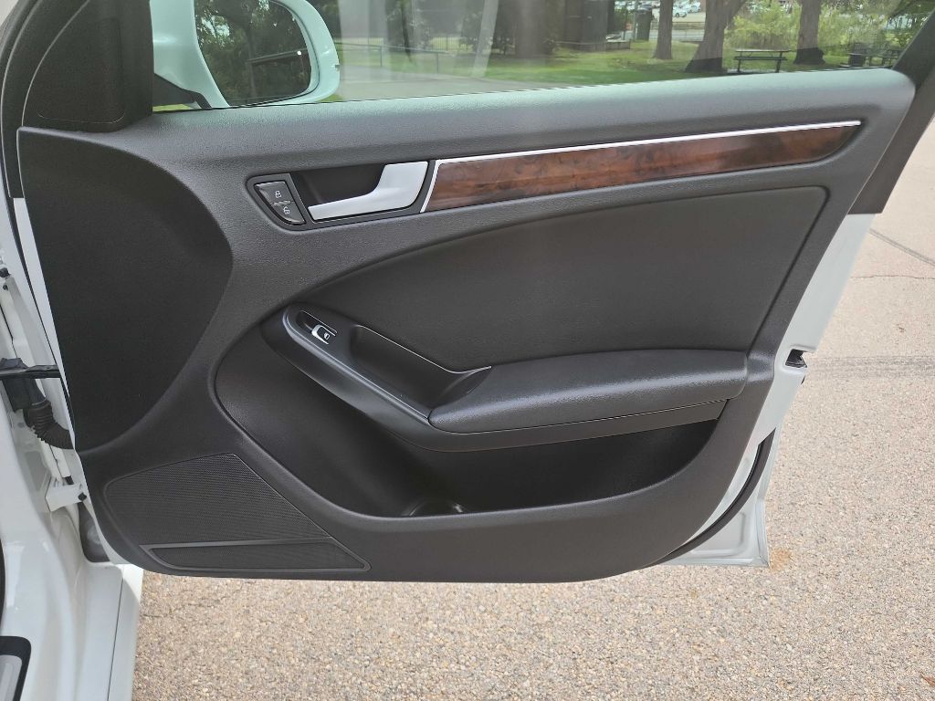 2014 Audi A4 Premium Plus photo 33