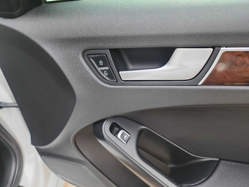 2014 Audi A4 Premium Plus photo 31