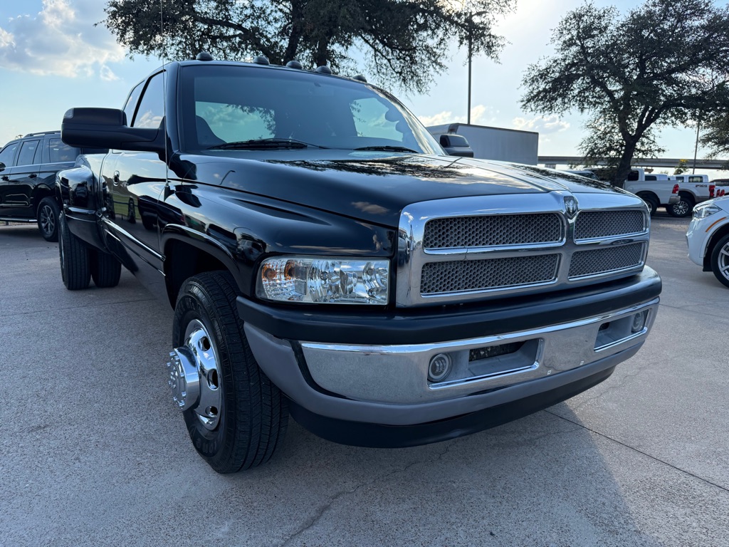 2002 Dodge Ram 3500 Pickup ST's photo