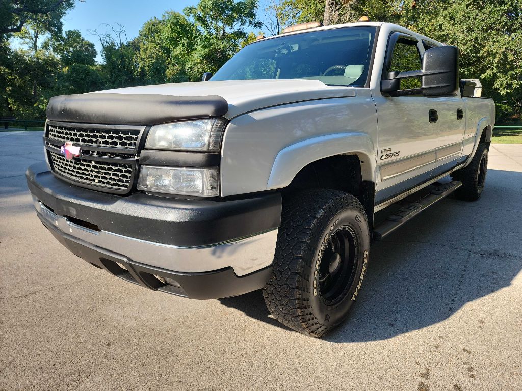 2006 Chevrolet Silverado 2500HD photo 3