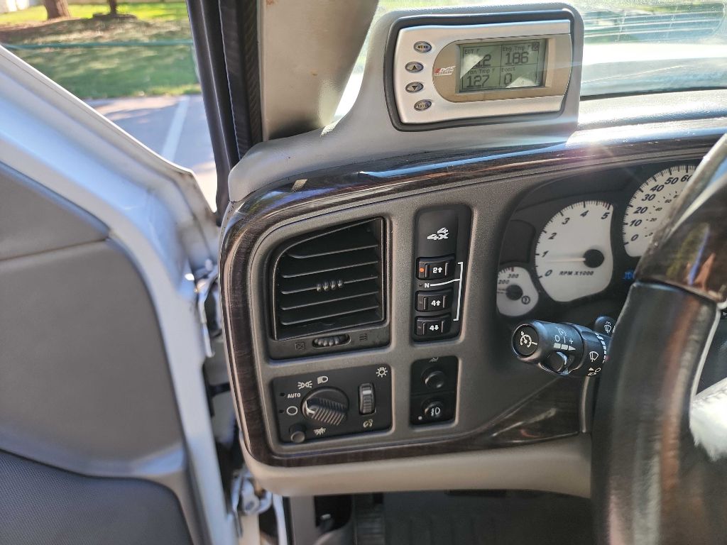 2006 Chevrolet Silverado 2500HD photo 18