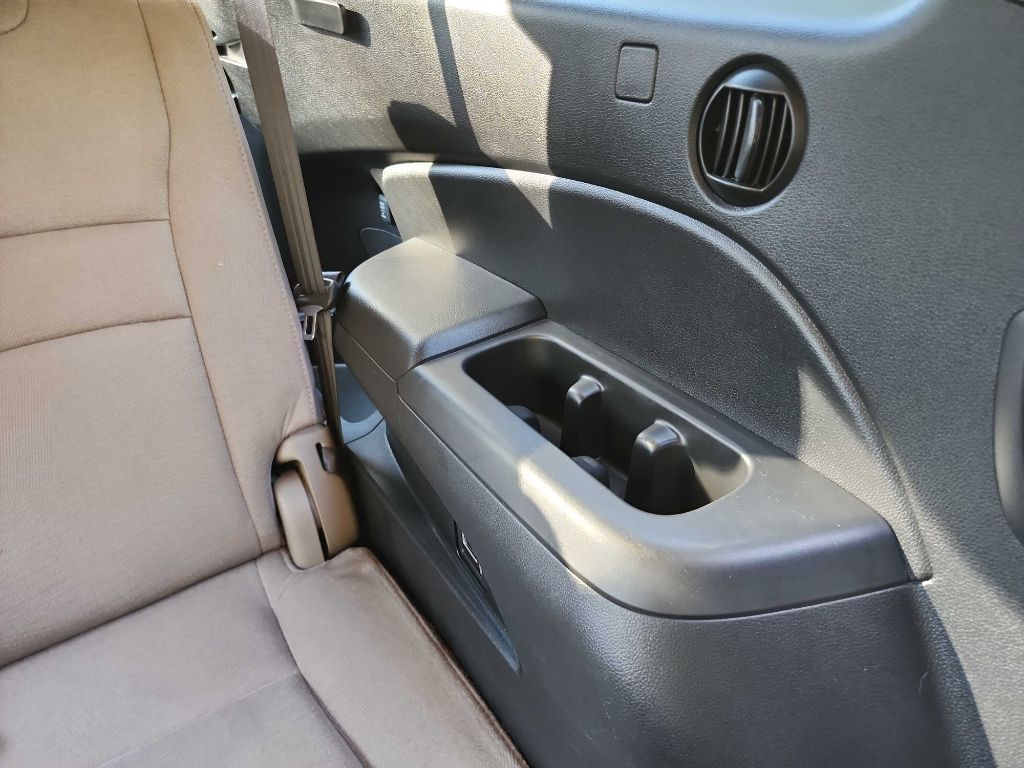 2017 Honda Pilot EX photo 28