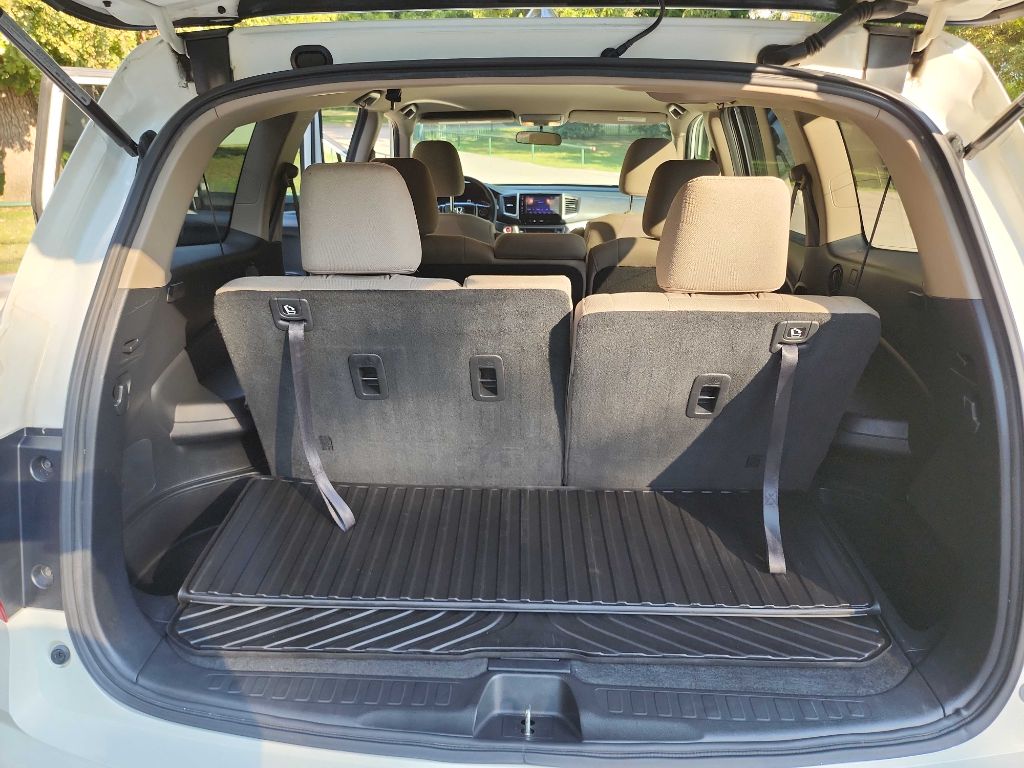 2017 Honda Pilot EX photo 29