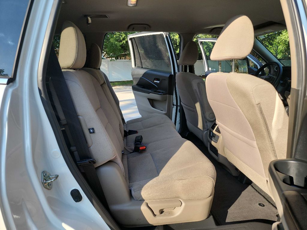 2017 Honda Pilot EX photo 32