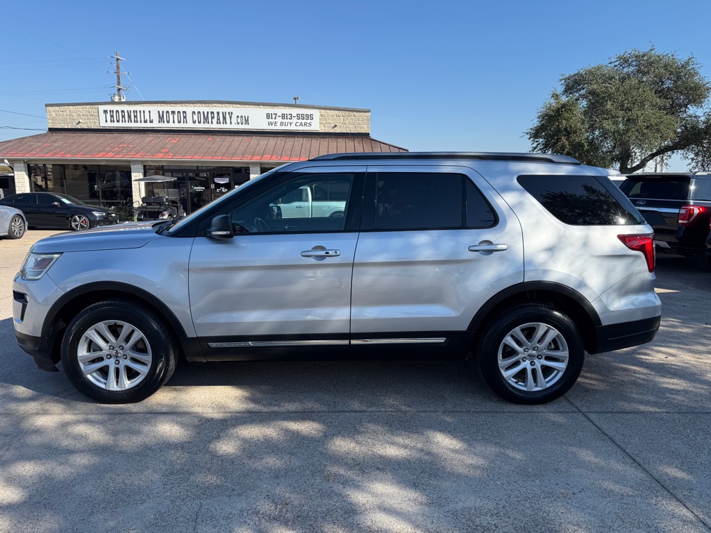 2019 Ford Explorer XLT photo 4