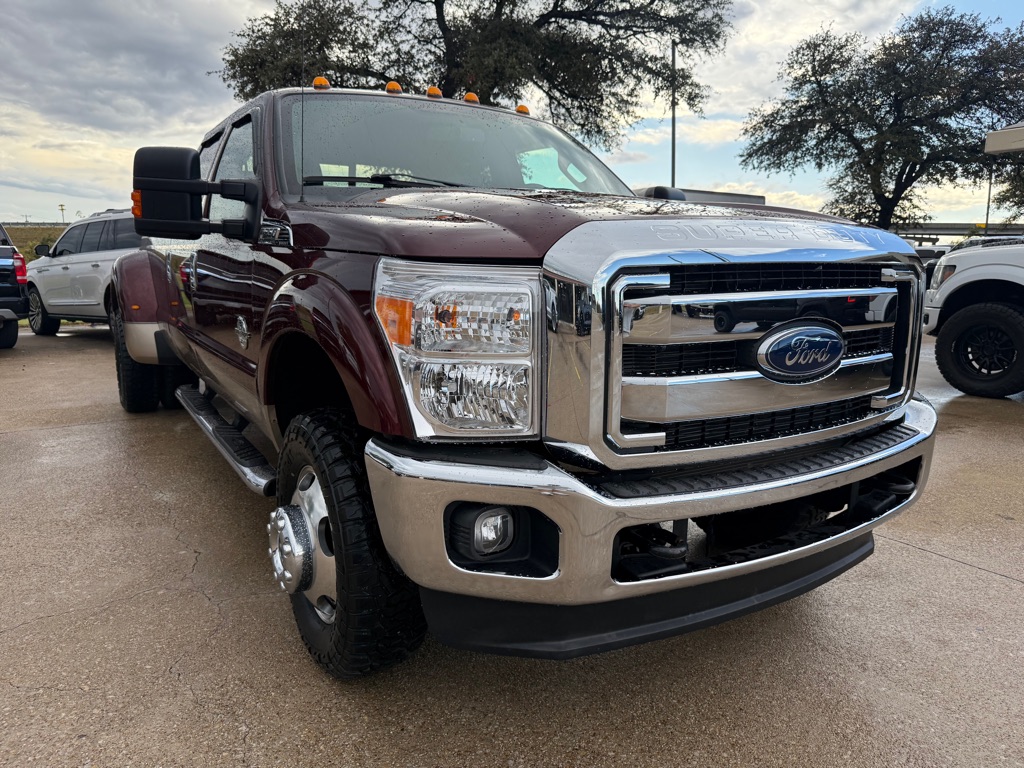 2012 Ford F-350 Super Duty Lariat's photo